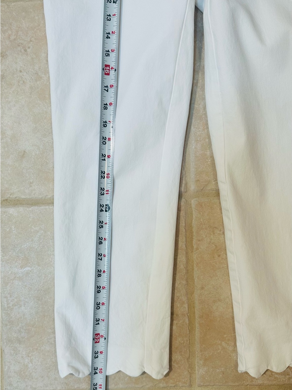Rafaella NWT Classic Crisp White Scalloped Hem Pants 8 Elevated Minimalism - Picture 7 of 11